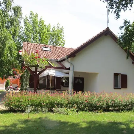 Apartament Patio Patince