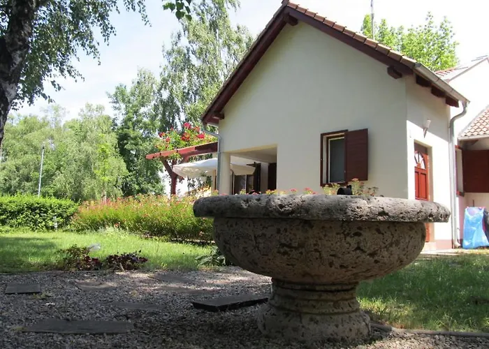 Patio شقة بوتينْتْسِ