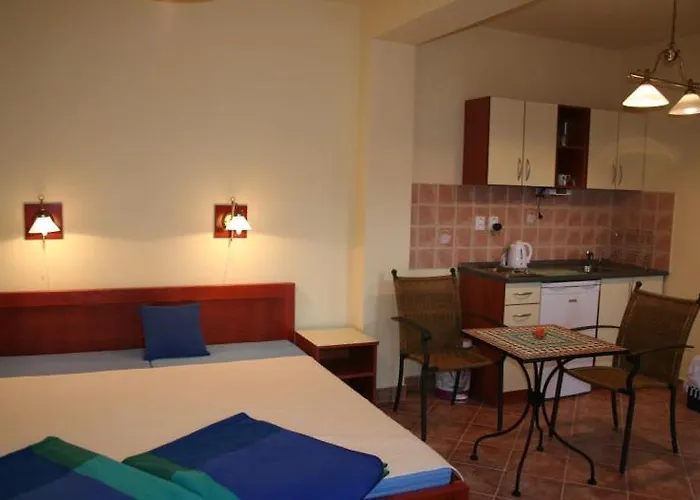 Patio شقة بوتينْتْسِ